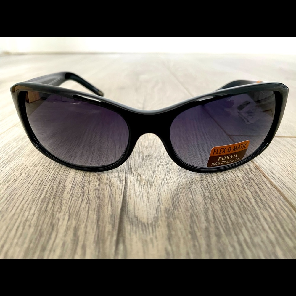 Fossil Tessy Sunglasses - Black (NWT)